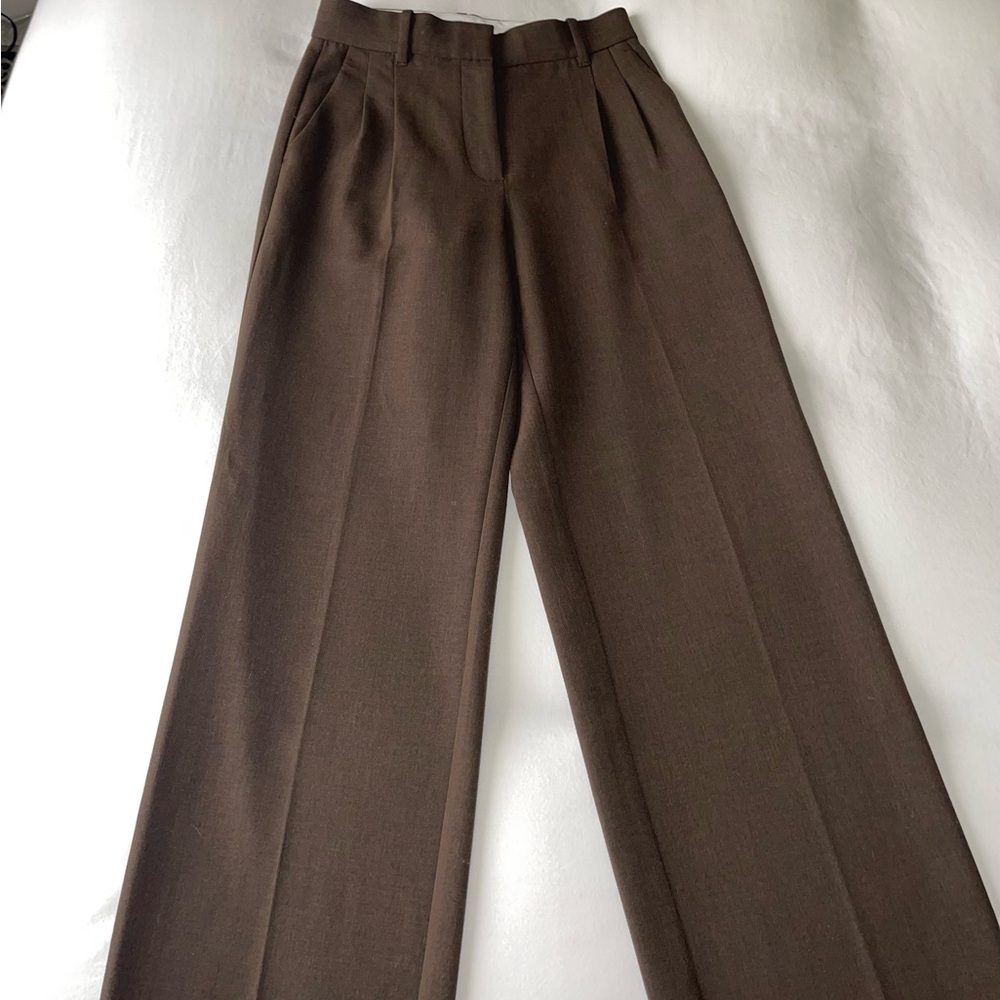 Aritzia Effortless Brown Wool Pants Size 4